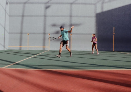 Waarom steeds meer bedrijven padel inzetten voor fitte teams