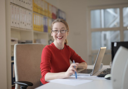 Hoe kun je fit blijven als je vaak achter de computer werkt?